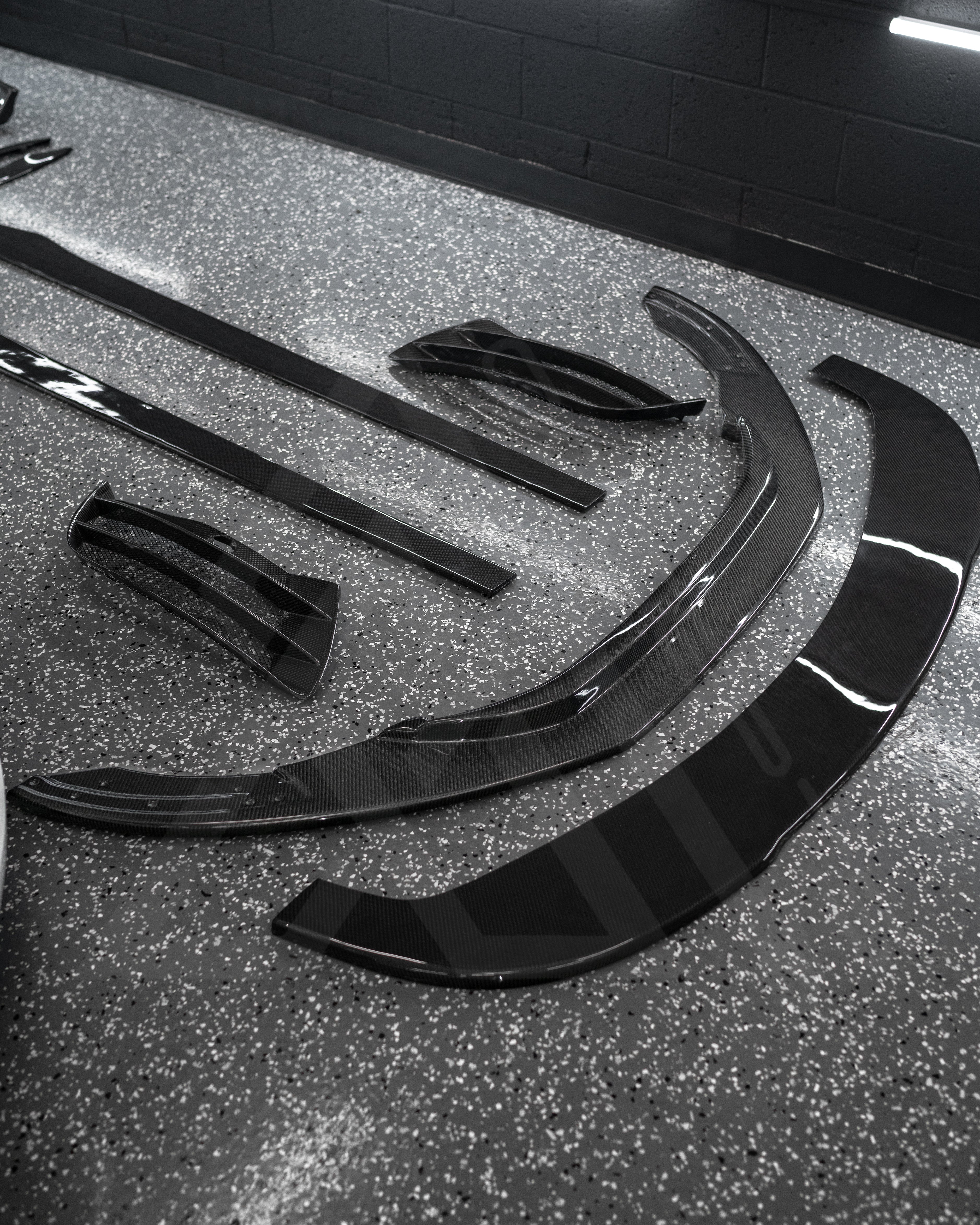 Carbon Fiber Front Lip – Audi R8 | Eterna Motorworks