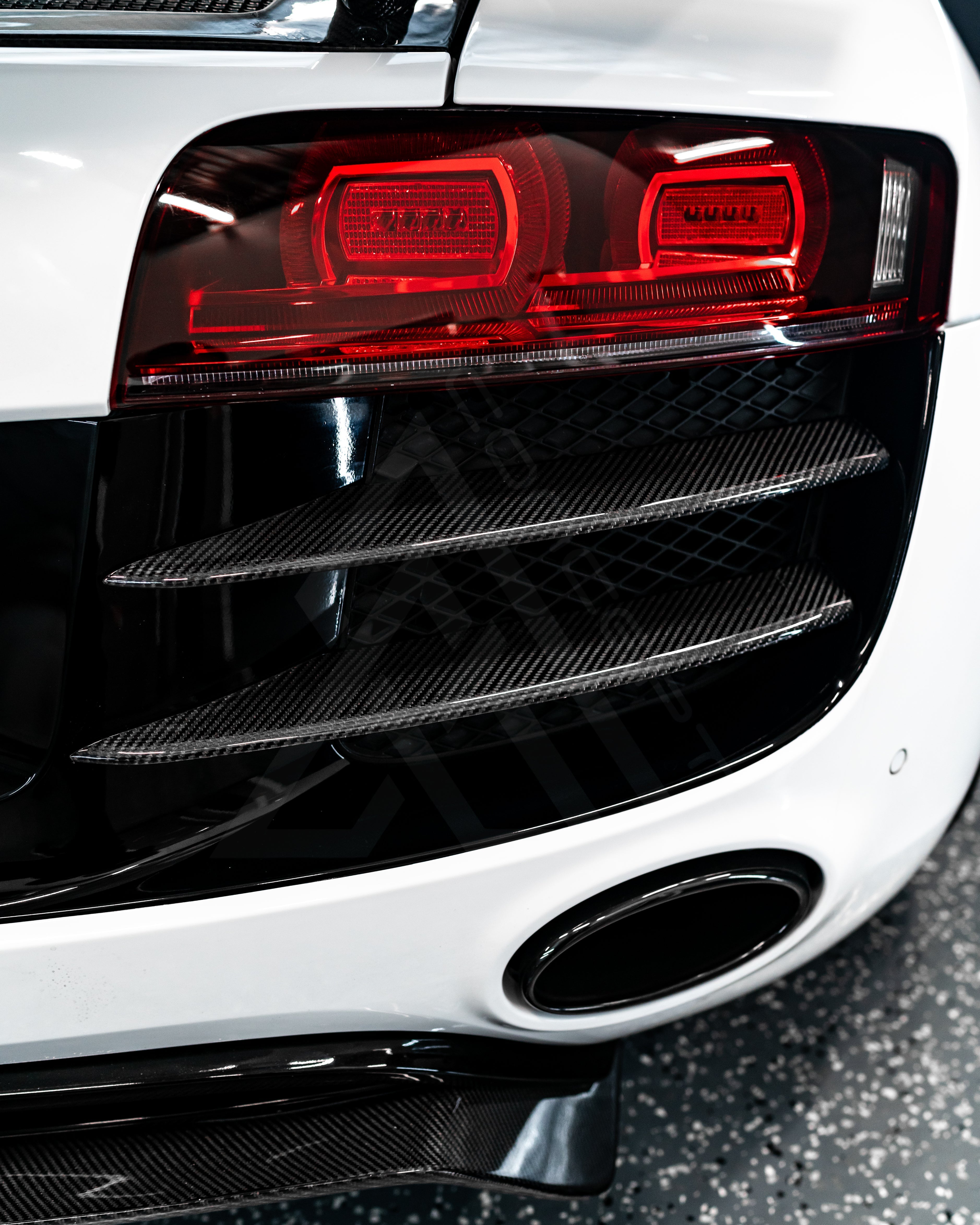 Carbon Fiber GT Style Rear Canards – Audi R8 | Eterna Motorworks