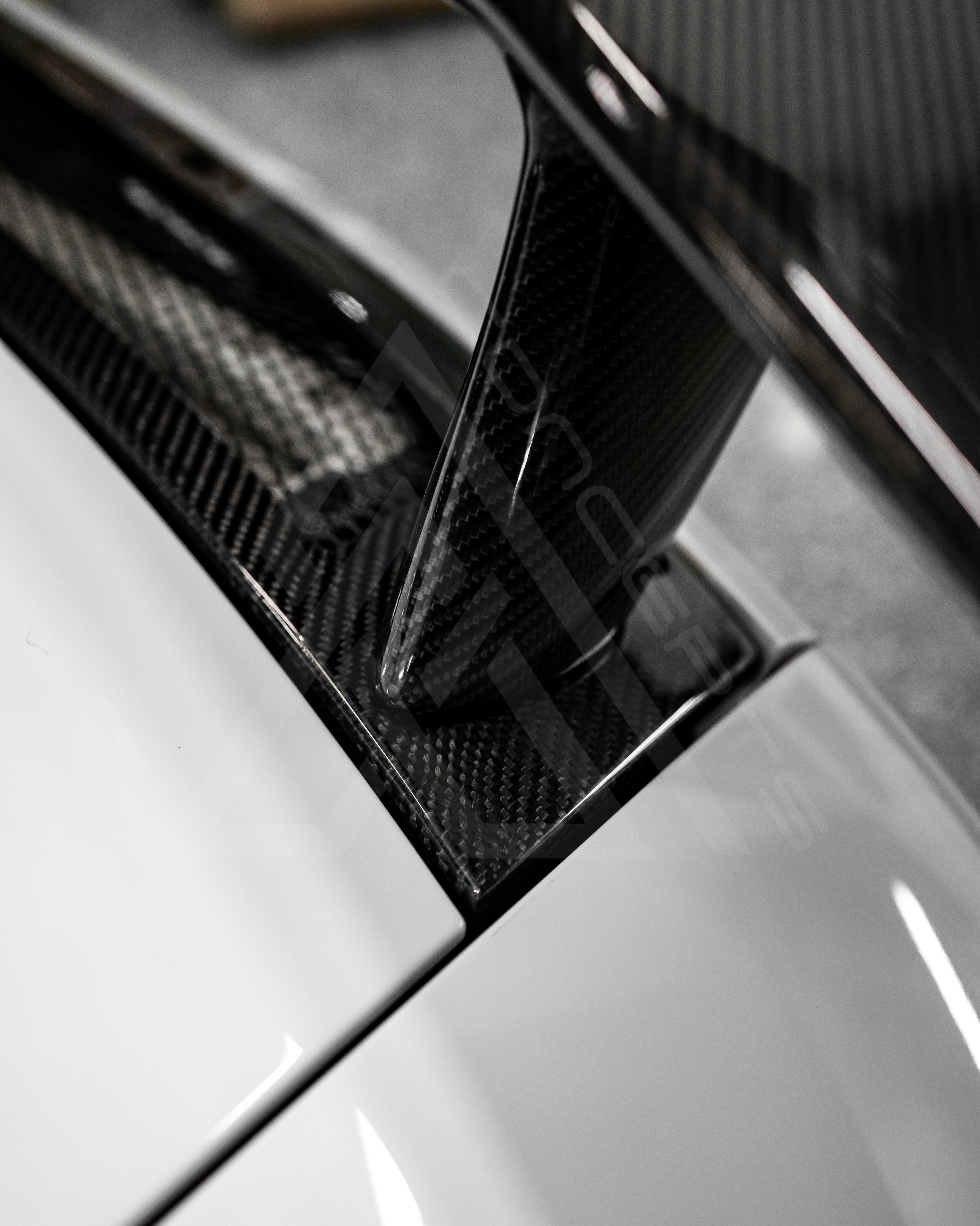 Carbon Fiber Rear Wing – Audi R8 | Eterna Motorworks