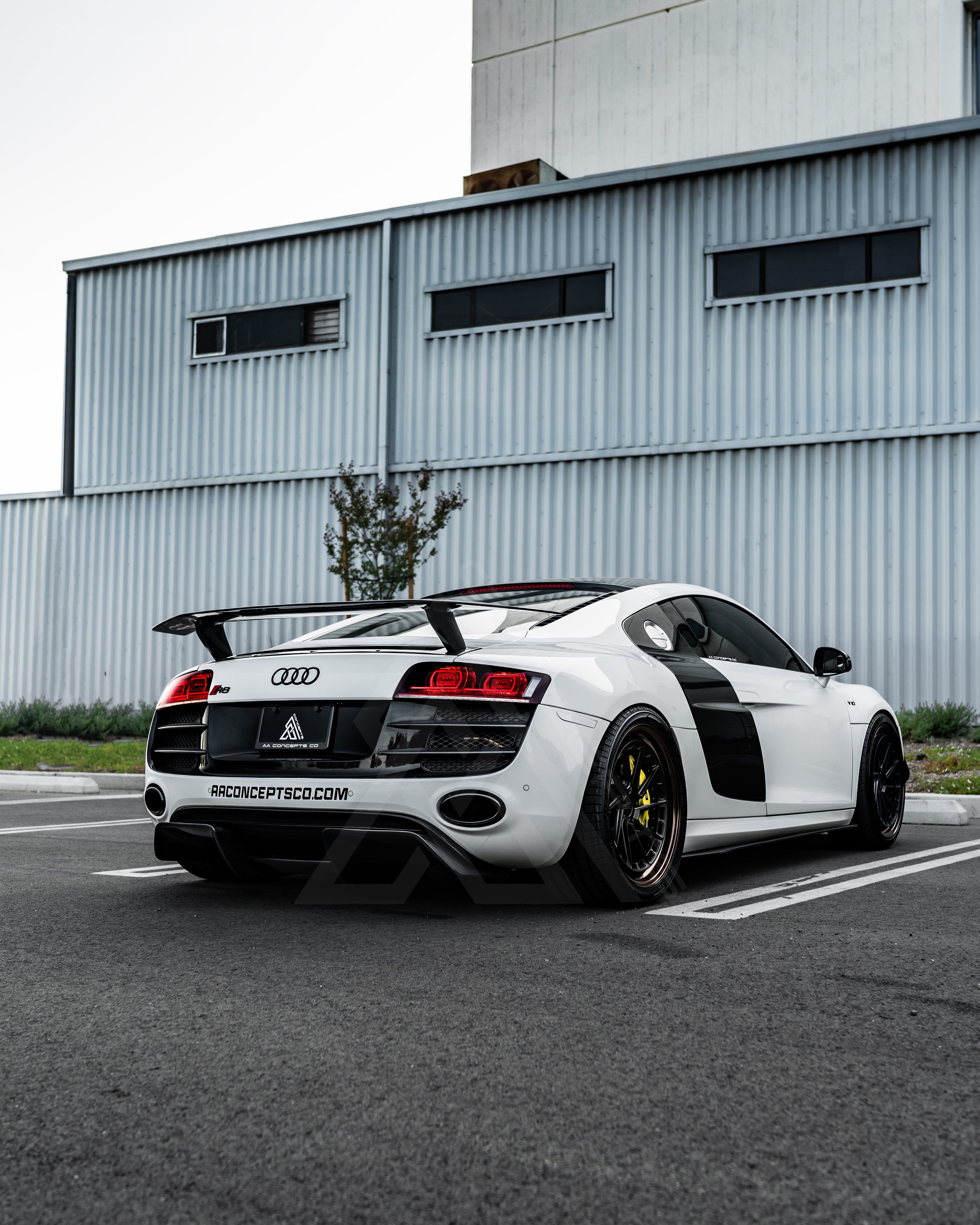 Carbon Fiber Rear Wing – Audi R8 | Eterna Motorworks