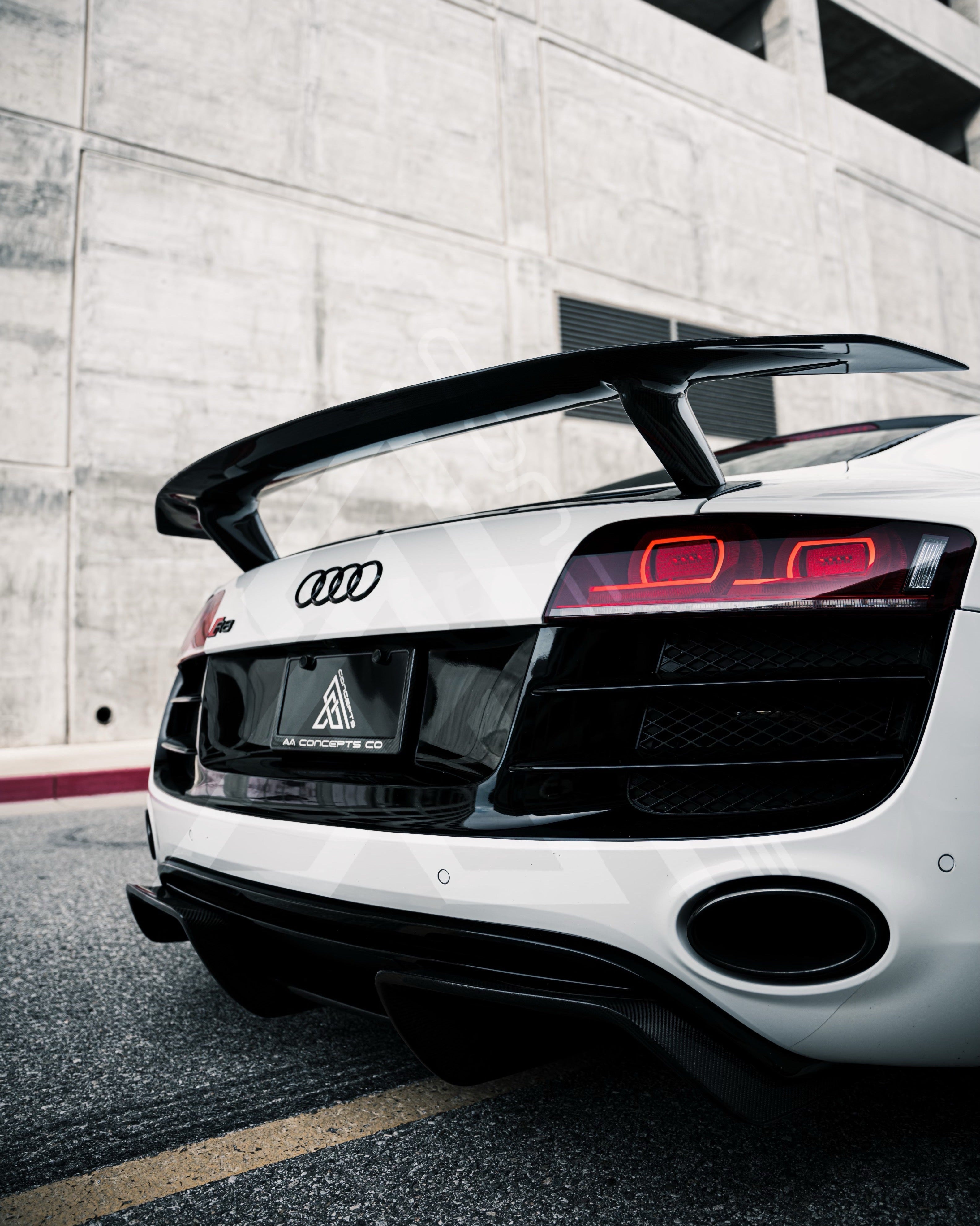 Carbon Fiber Rear Wing – Audi R8 | Eterna Motorworks