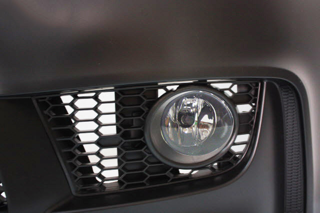 2008-2013 BMW 1 Series E82 M1/1M Style Front Bumper W/O PDC