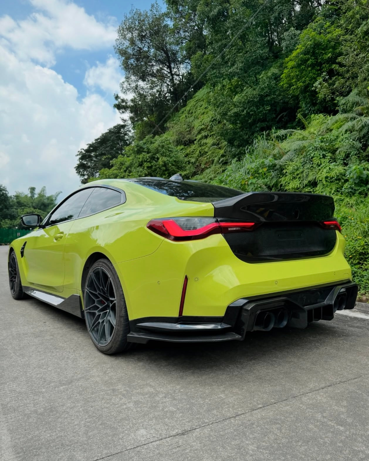 G82 M4 G22 CSL Carbon Fiber Trunk