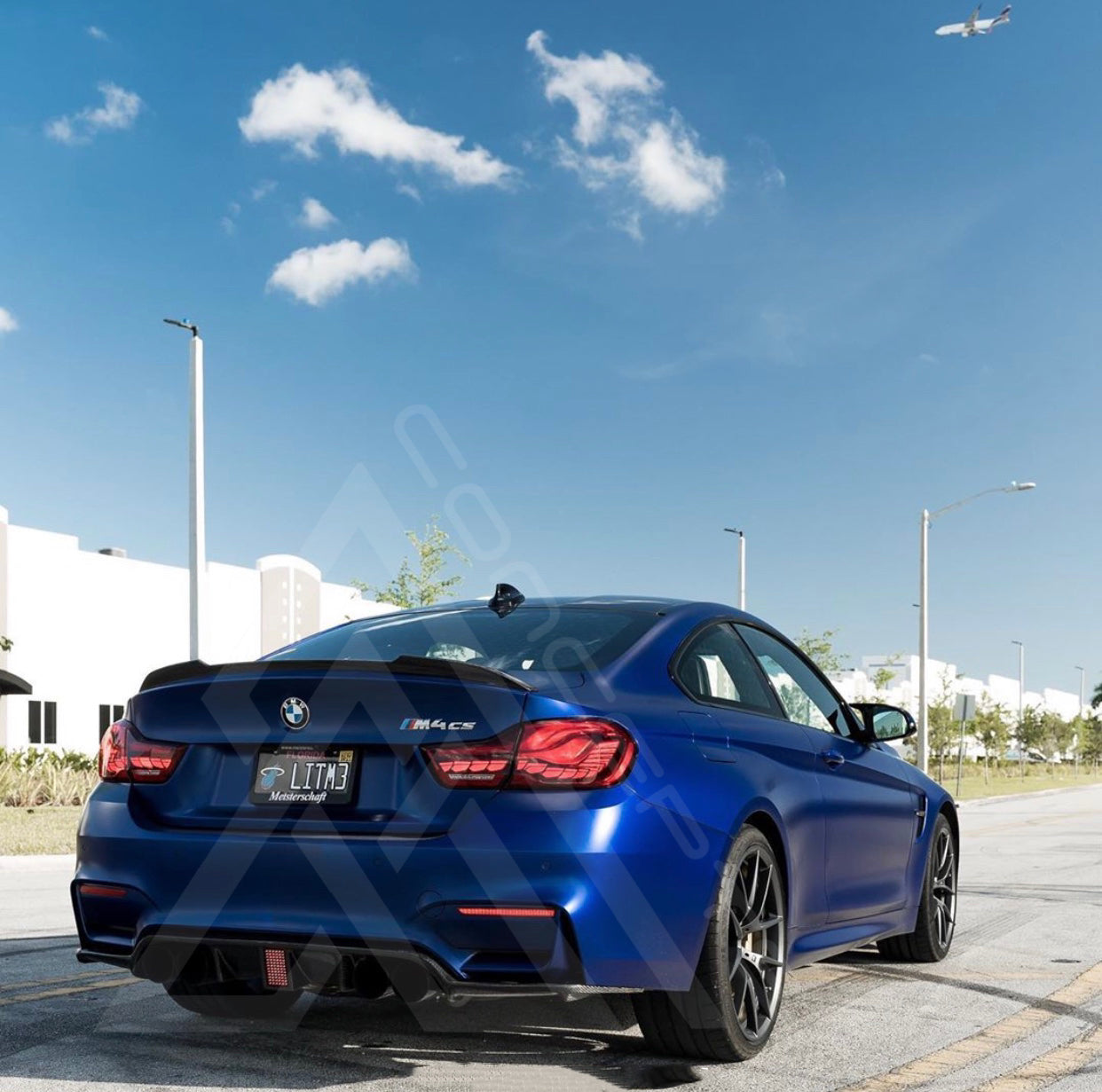 F82 M4 Carbon Fiber CS Style Trunk Lip