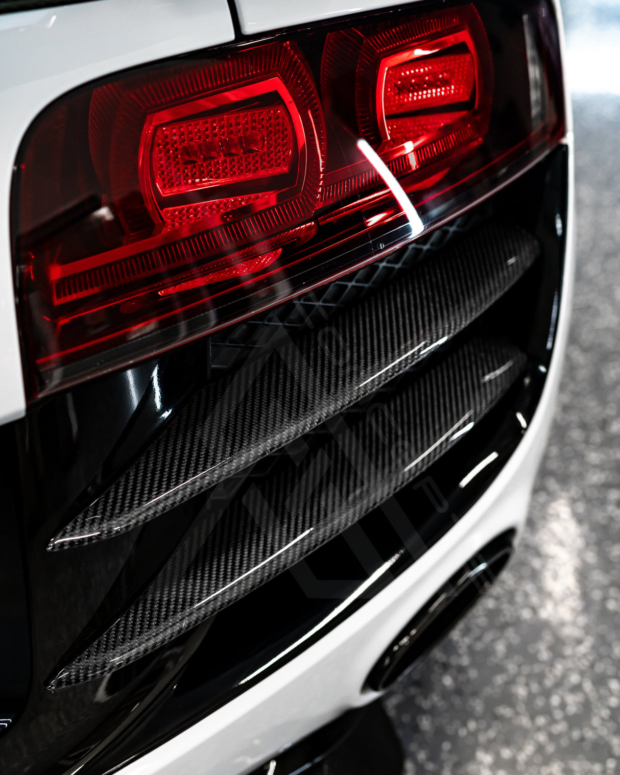 Audi R8 Carbon Fiber GT Style Rear Canards