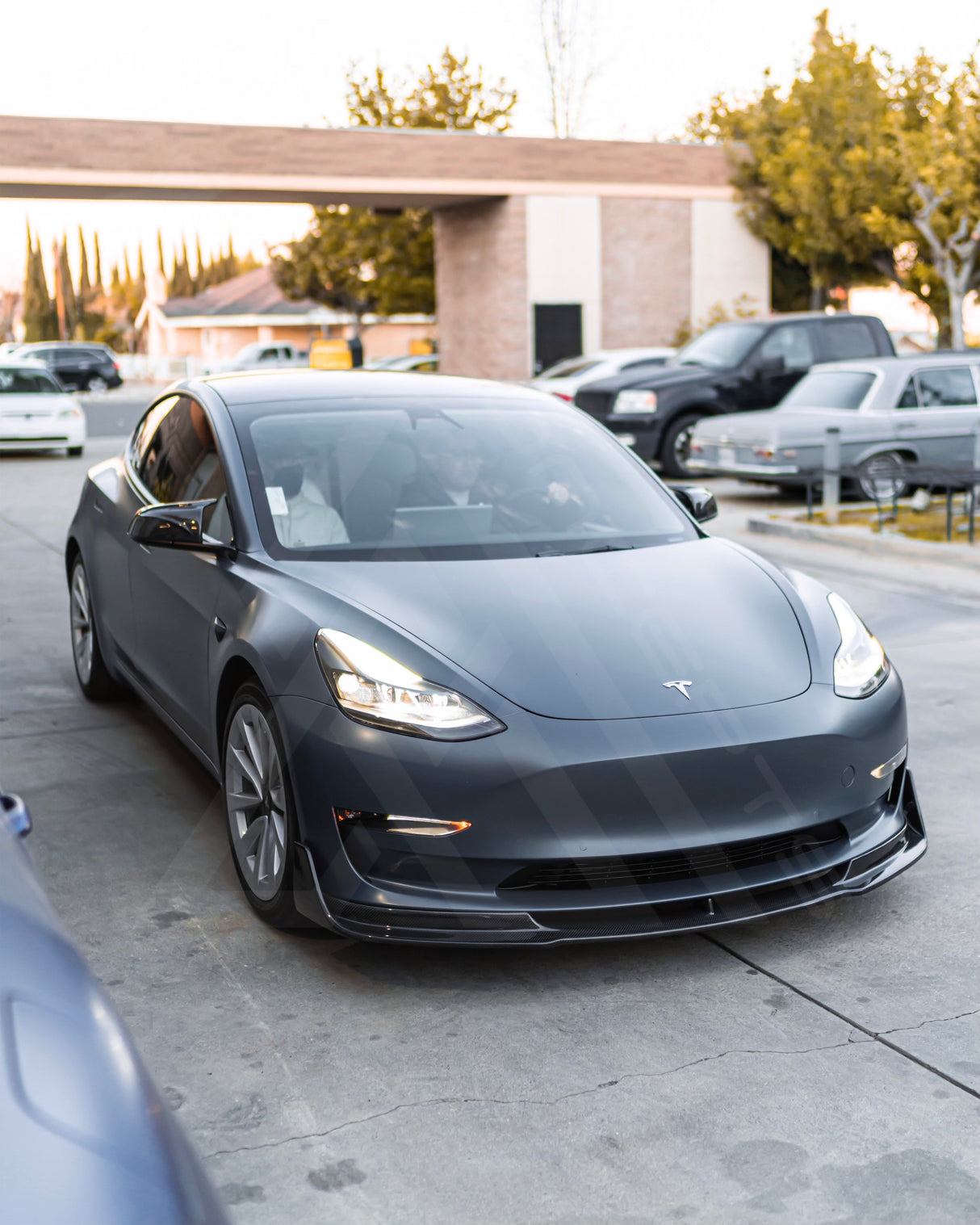 Tesla Model 3 Carbon Fiber V Style Front Lip